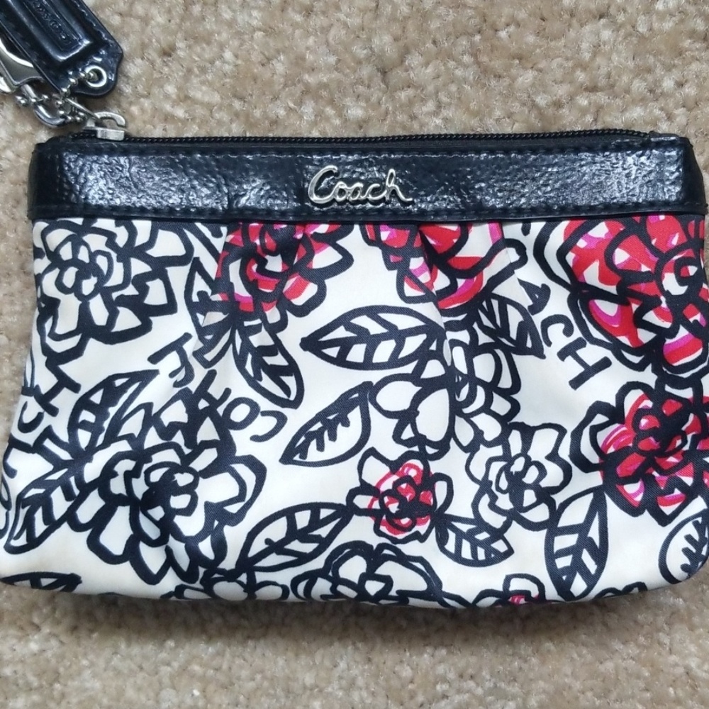 Coach Signature clutch